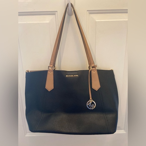 Michael Kors Kimberly Bag Leather Black - Picture 1 of 14